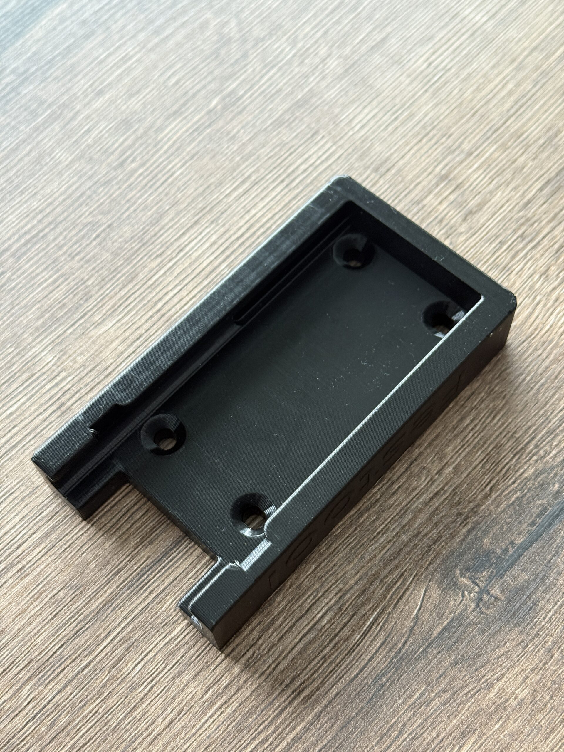 Uchwyt na akumulator Festool 18V – Mocny, Niezawodny i Prosty! - obrazek 5