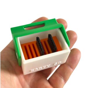 Gadżeciarska skrzyneczka, organizer na karty SD – 8 slotów