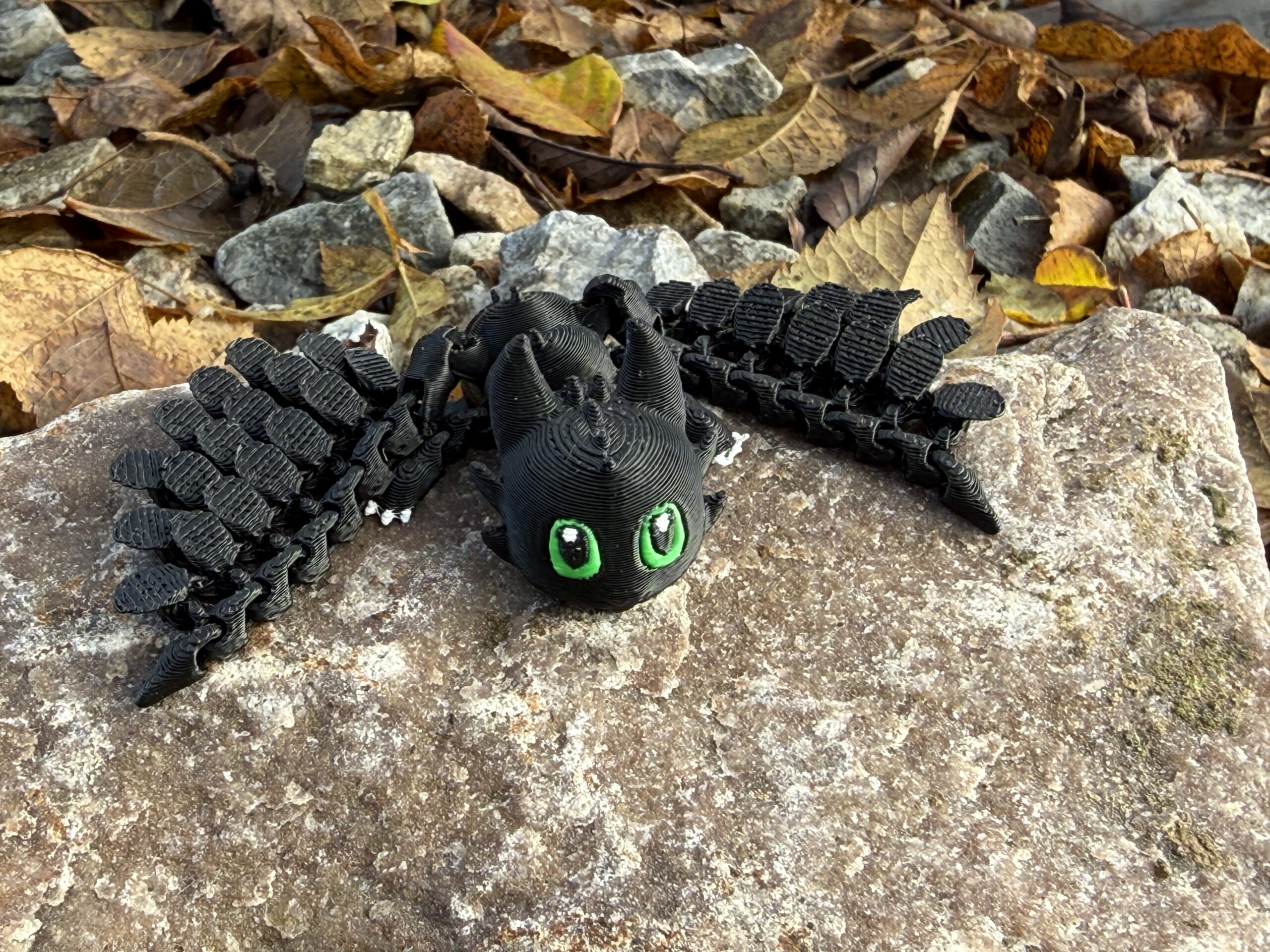 Szczerbatek 3D ruchomy Brelok – Nocna Furia z „Jak wytresować smoka” - obrazek 6