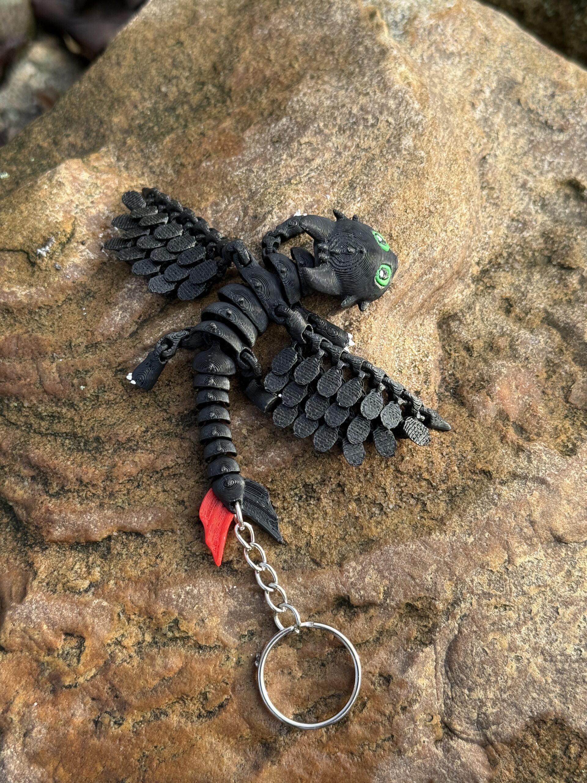 Szczerbatek 3D ruchomy Brelok – Nocna Furia z „Jak wytresować smoka” - obrazek 9