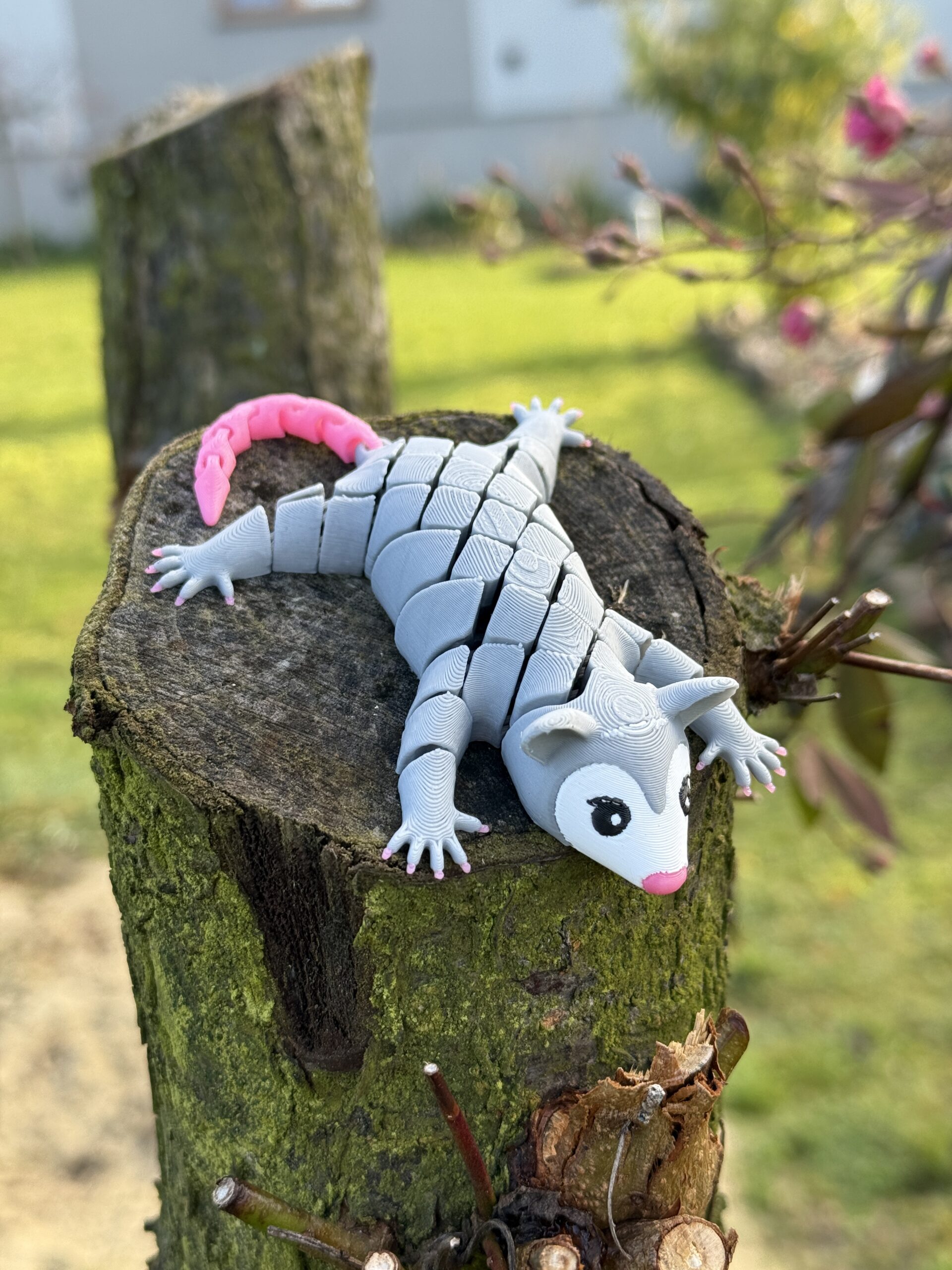 Słodki segmentowy Opos 3D – elastyczna figurka 3D pełna uroku, zabawka - obrazek 10