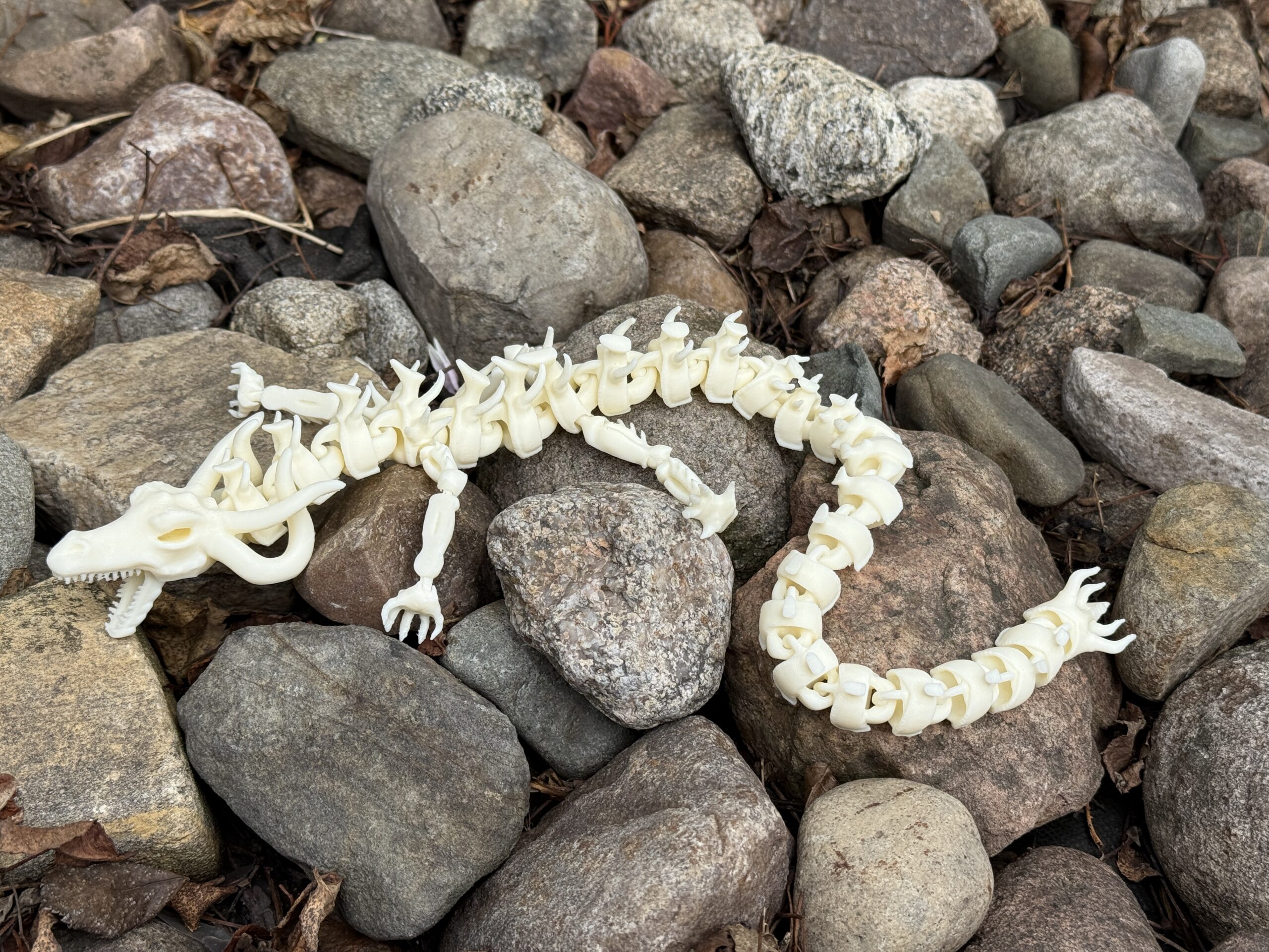 Szkieletowy Smok – przegubowa figura 3D zrodzona z mroku i pradawnych szkieletów - obrazek 7