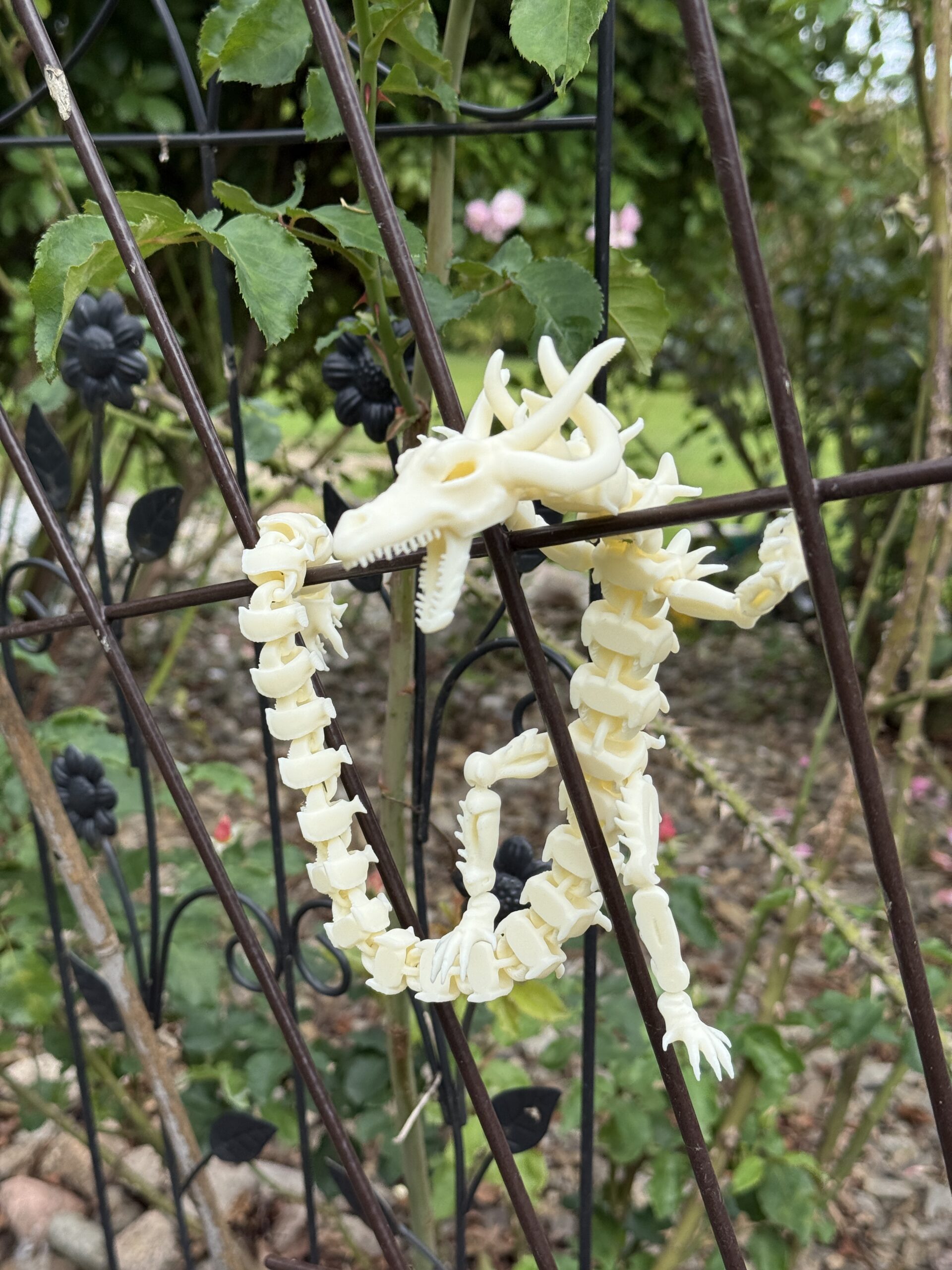 Szkieletowy Smok – przegubowa figura 3D zrodzona z mroku i pradawnych szkieletów - obrazek 8