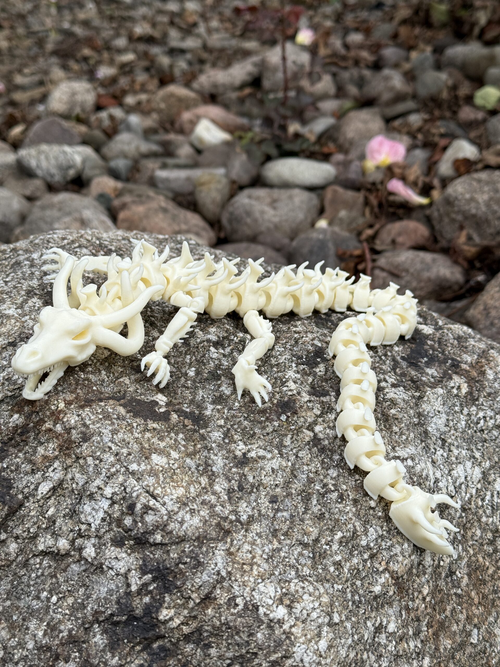 Szkieletowy Smok – przegubowa figura 3D zrodzona z mroku i pradawnych szkieletów - obrazek 13