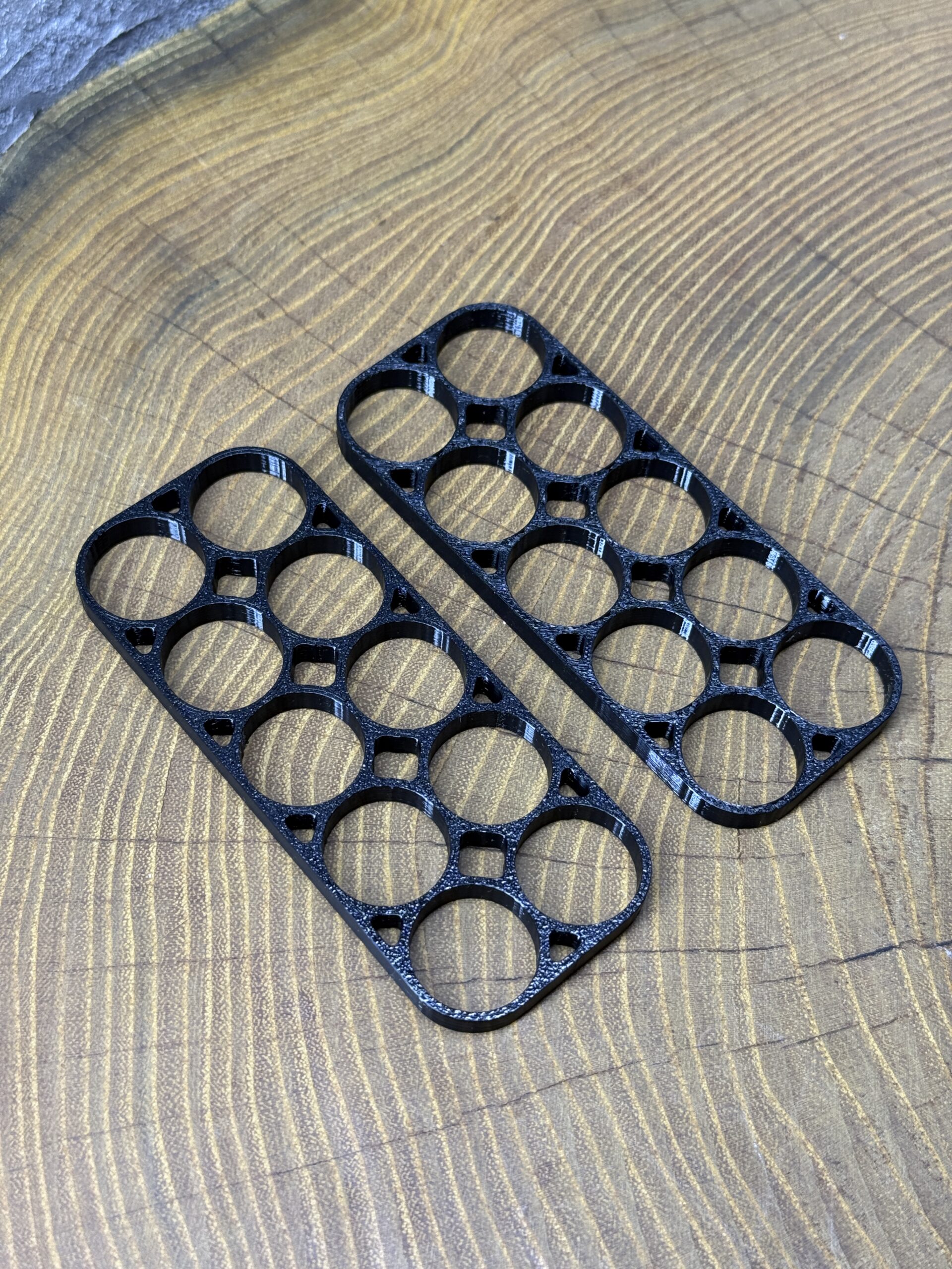 Uchwyt / koszyk na ogniwa 21700 – solidny i precyzyjny element, 2x5 - obrazek 2