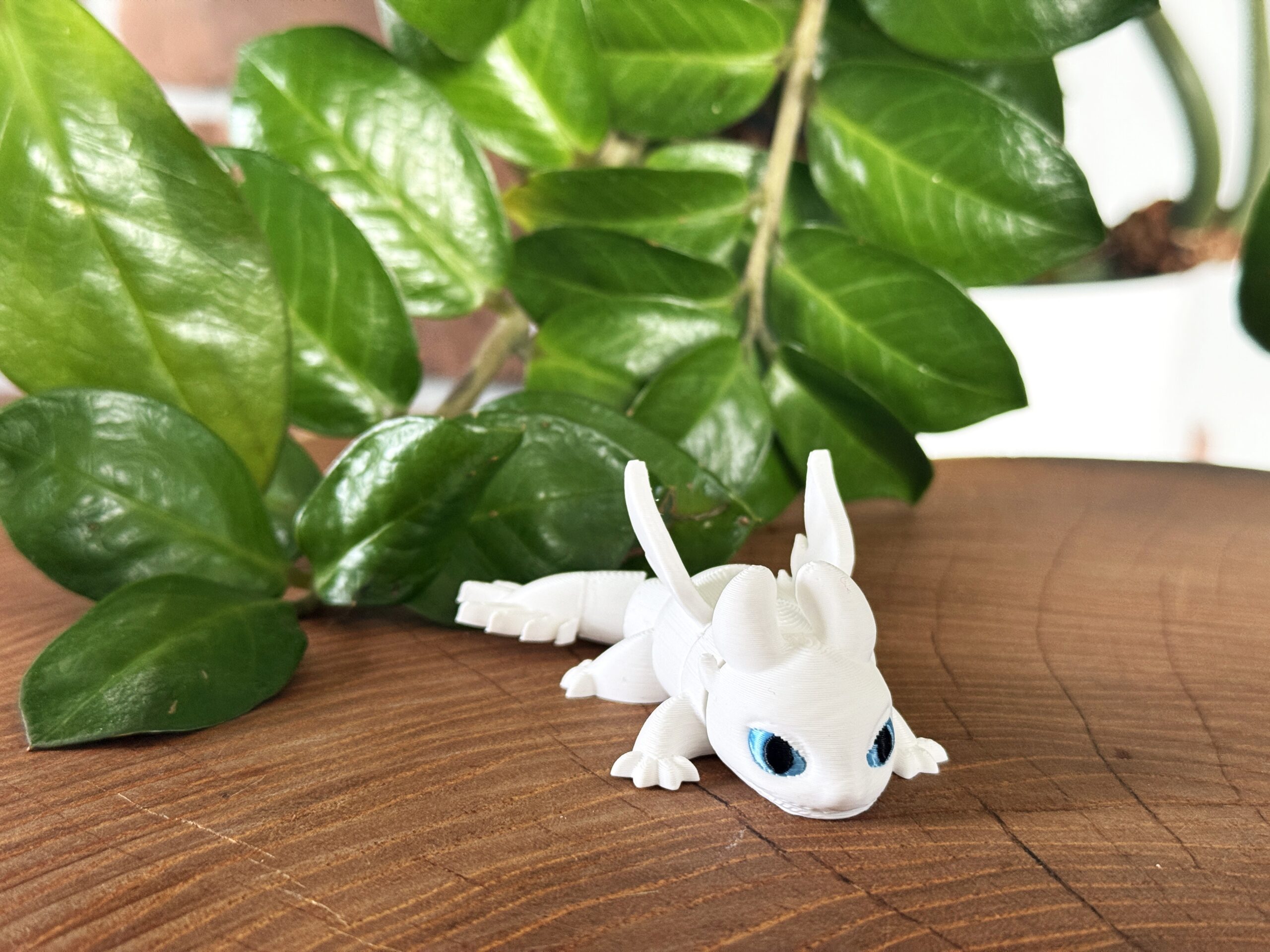 Biała Furia 3D – przegubowa figurka inspirowana „Jak wytresować smoka” - obrazek 15