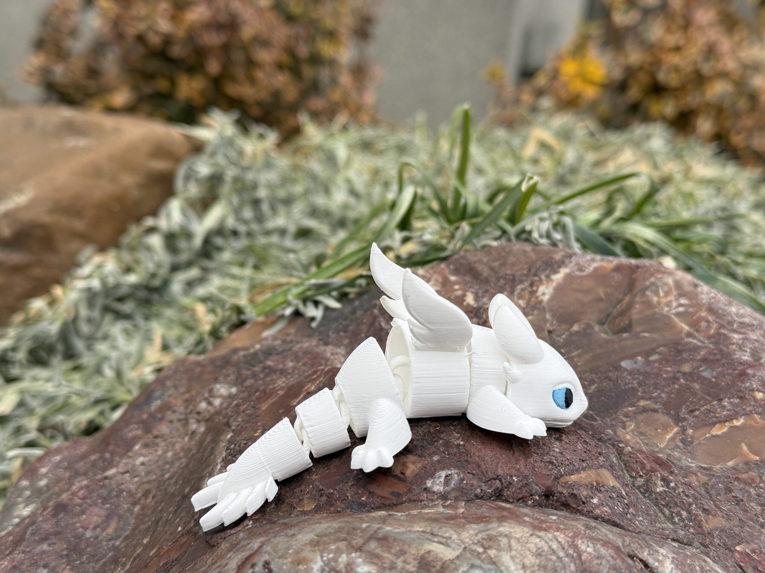 Biała Furia 3D – przegubowa figurka inspirowana „Jak wytresować smoka” - obrazek 5