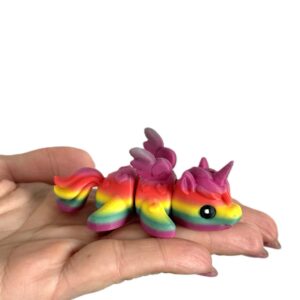 Jednorożec 3D ze skrzydełkami – przegubowa, ruchoma mini figurka o bajkowej sylwetce