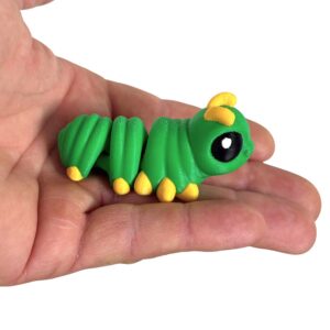Gąsienica 3D – początek przemiany | mini figurka 3D z ruchomym tułowiem