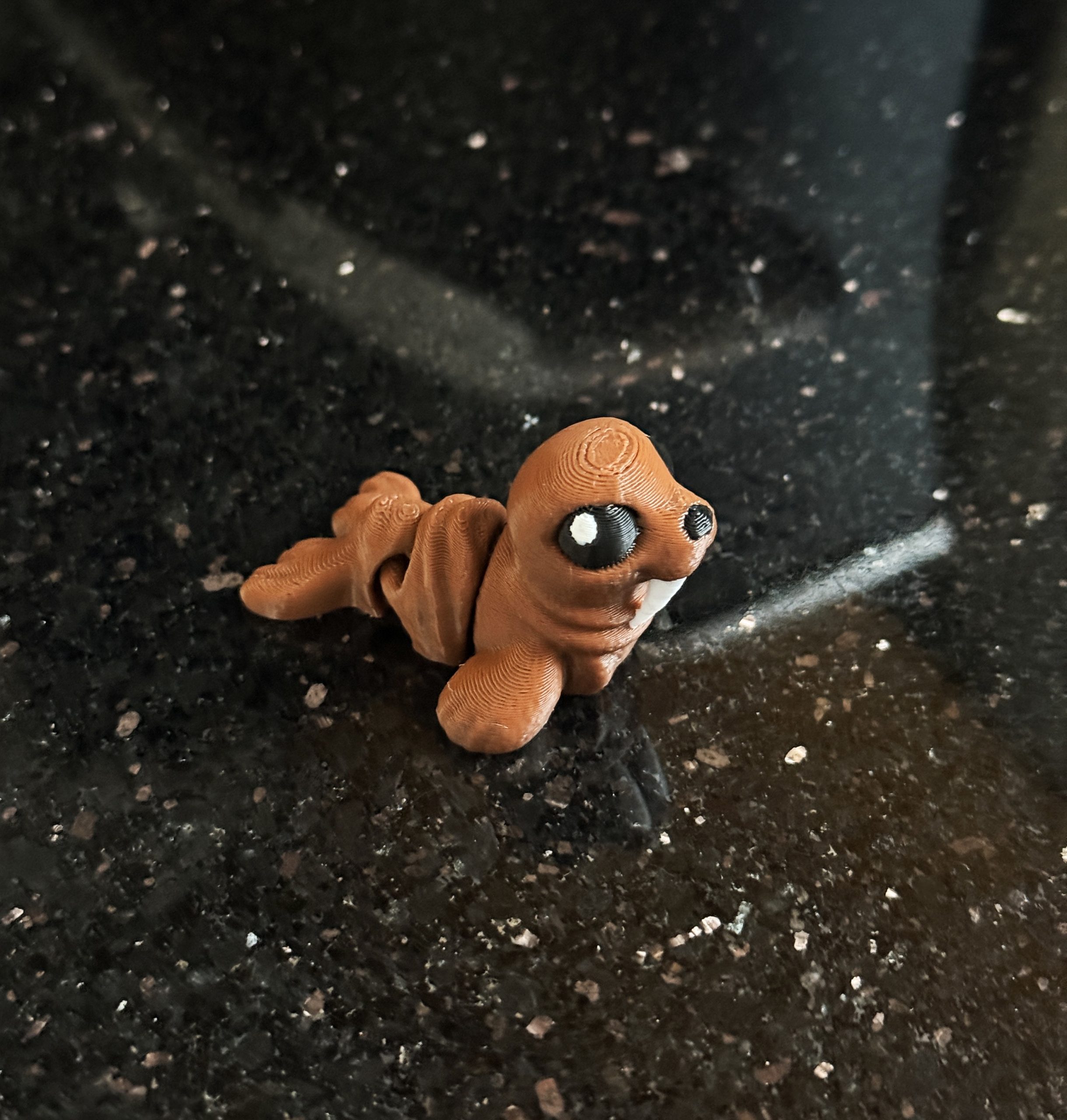 Słodki Mors Arktyczny Minimals 3D – przegubowa, ruchoma mini figurka, zabawka - obrazek 7