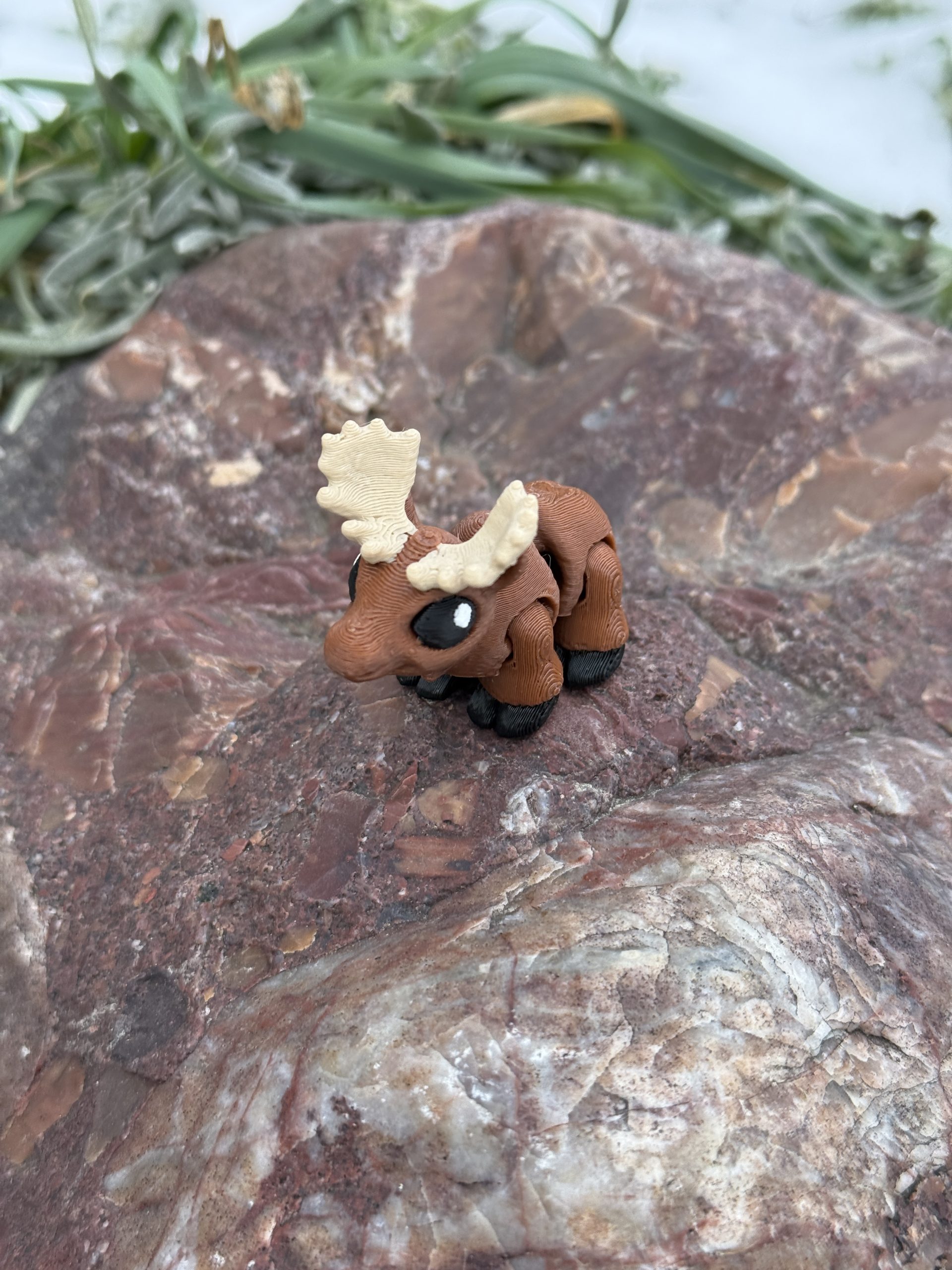 Słodki Łoś Minimals 3D – ruchoma mini figurka, kolekcja, zabawka - obrazek 10