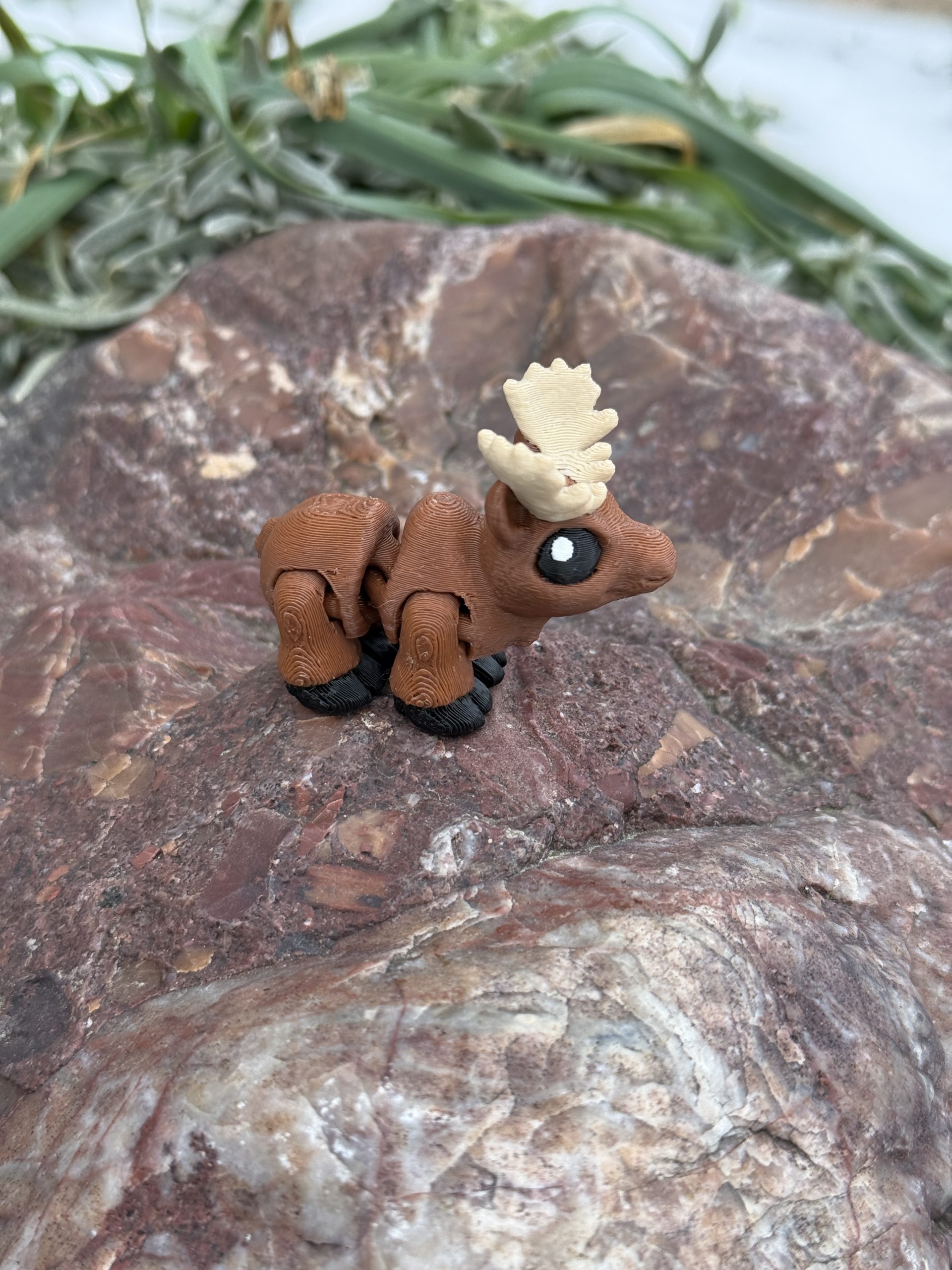 Słodki Łoś Minimals 3D – ruchoma mini figurka, kolekcja, zabawka - obrazek 11