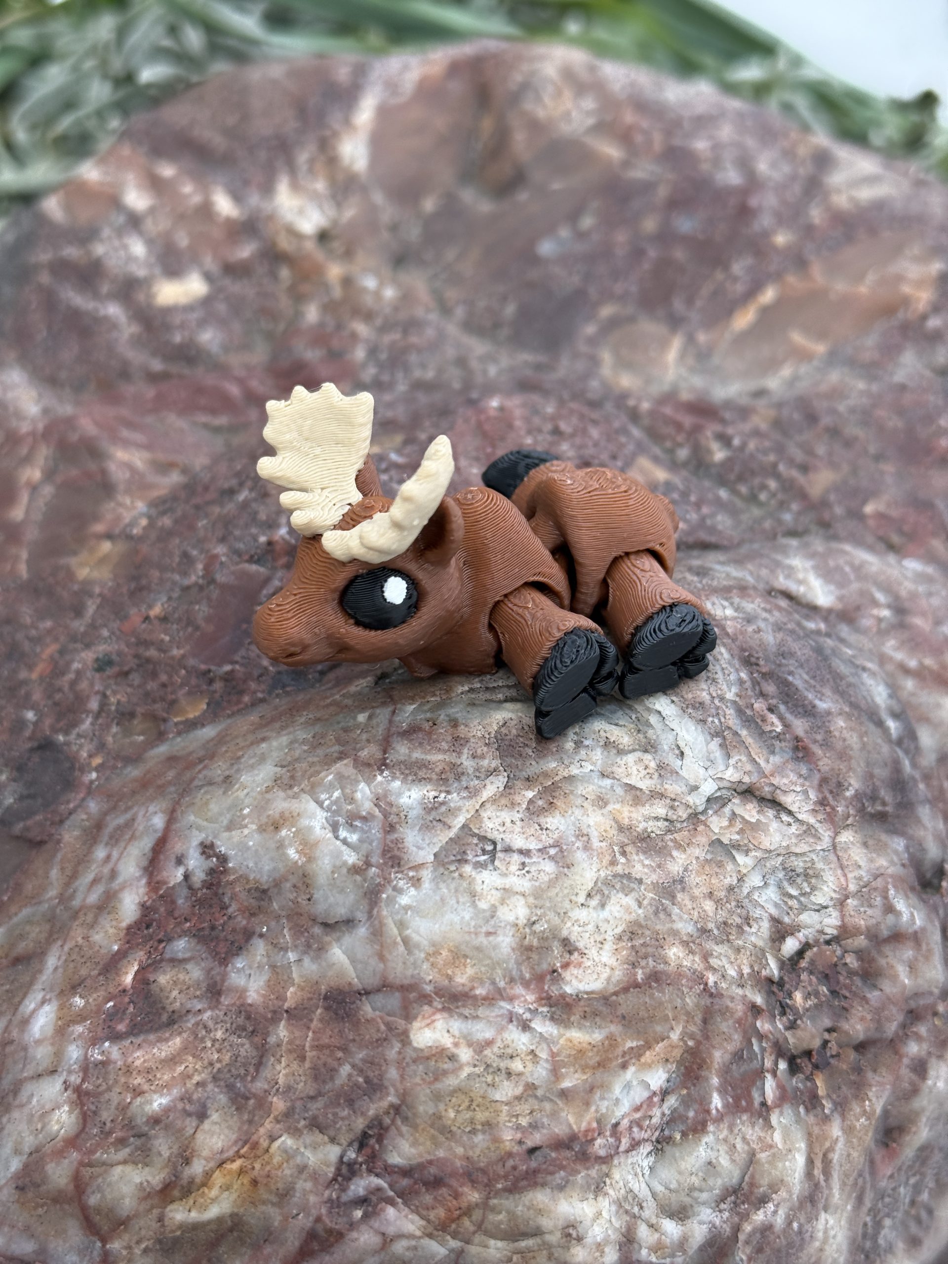 Słodki Łoś Minimals 3D – ruchoma mini figurka, kolekcja, zabawka - obrazek 12