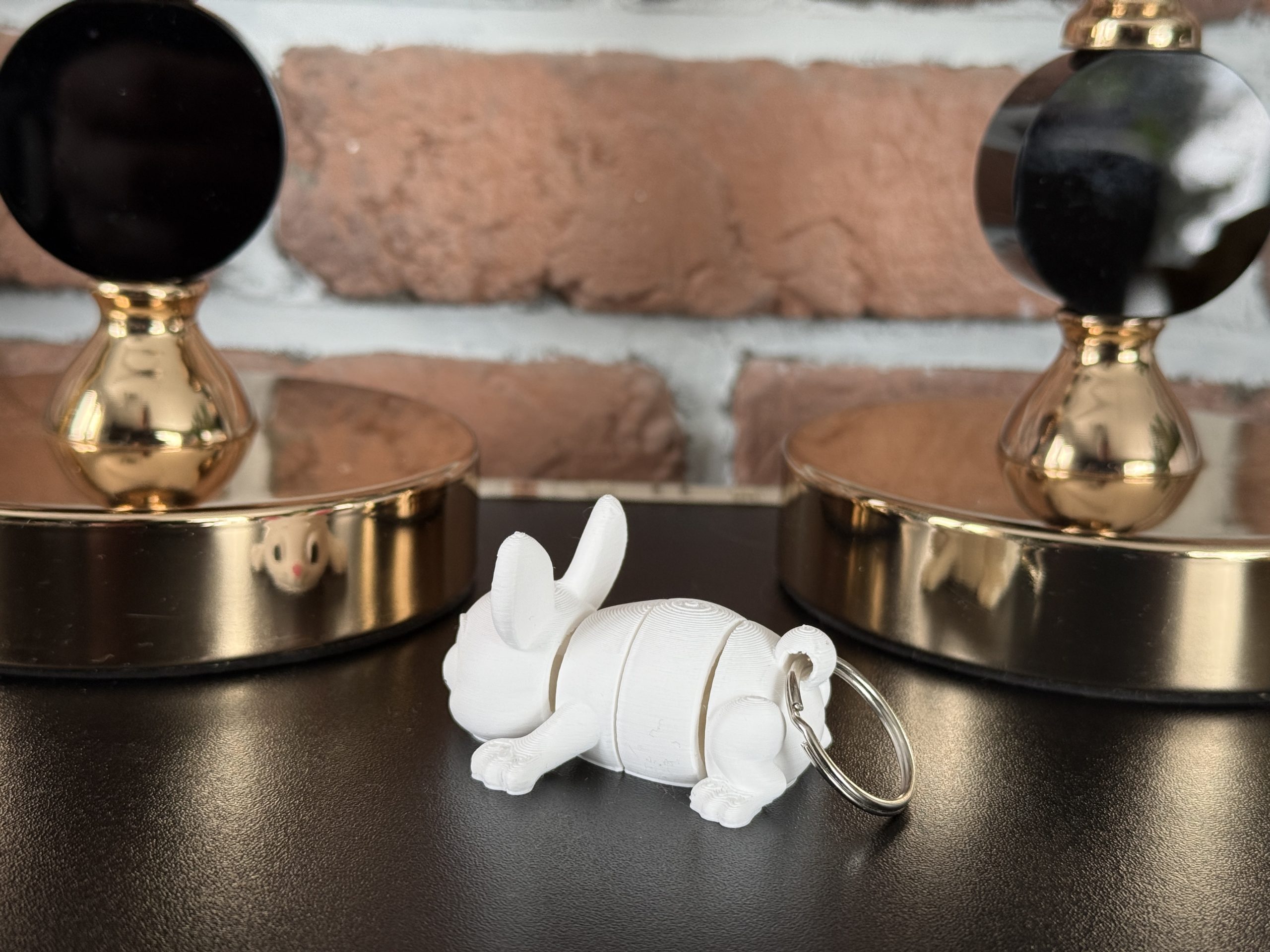 Króliczek 3D – słodka, przegubowa figurka, ruchoma, opcja brelok - obrazek 4